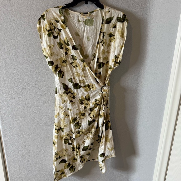 Zulu & Zephyr Botanic Floral Wrap Dress - Picture 3 of 5